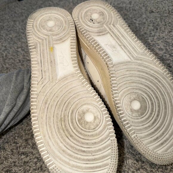 Nike Air Force 1 Low Dirty Triple White SWOOSH Size 10.5 - Picture 8 of 9